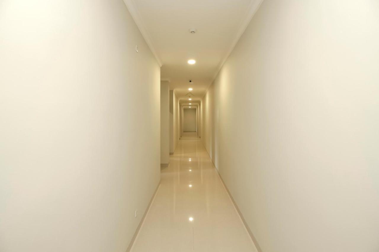 RedDoorz Premium near Ragunan Zoo 2 Jakarta Exterior foto