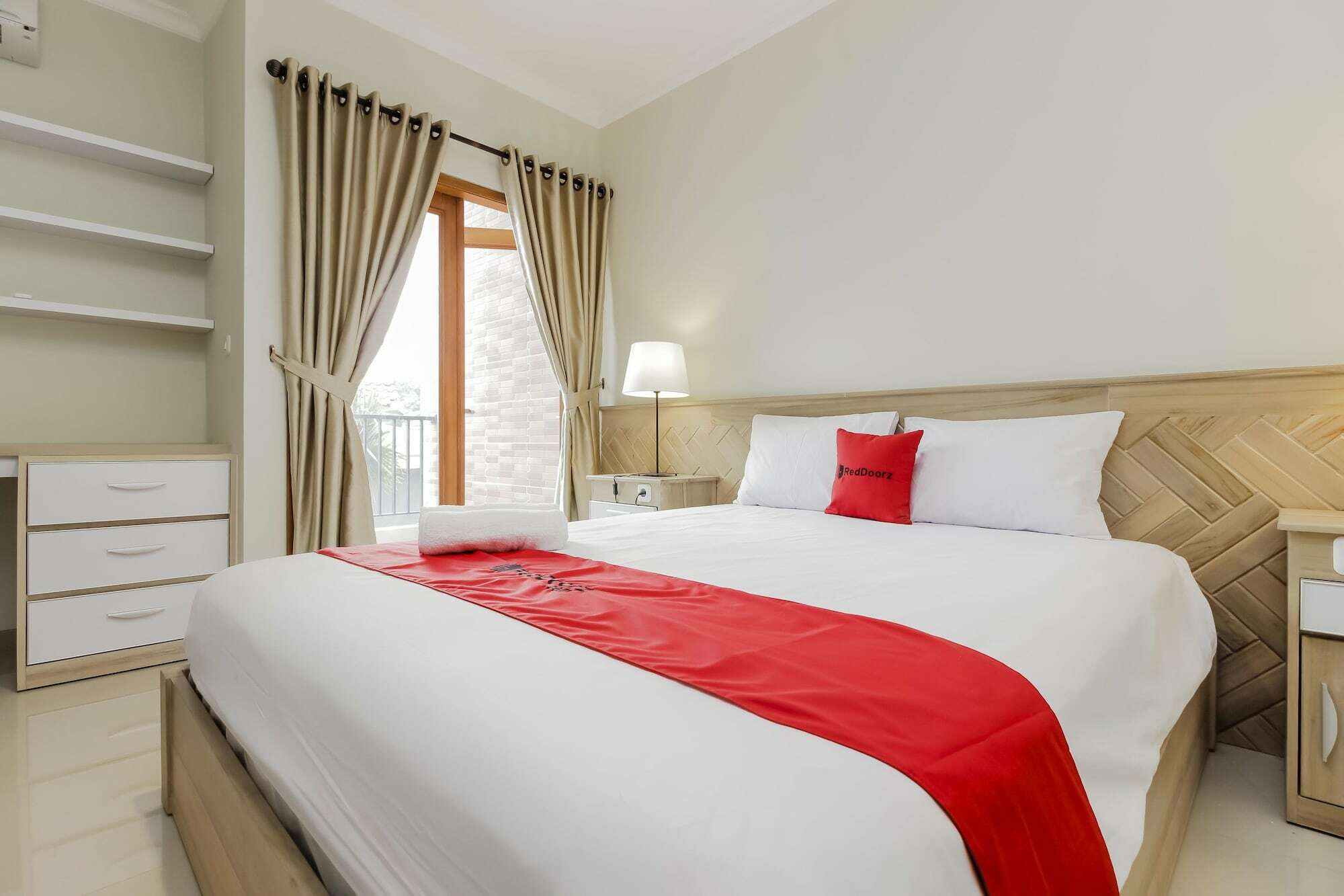 RedDoorz Premium near Ragunan Zoo 2 Jakarta Exterior foto